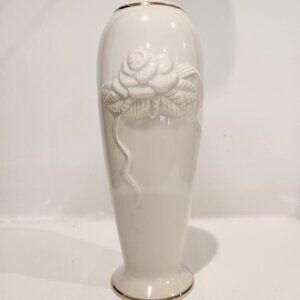 Vintage Lenox Porcelain Bud Vase w/24K Gold
